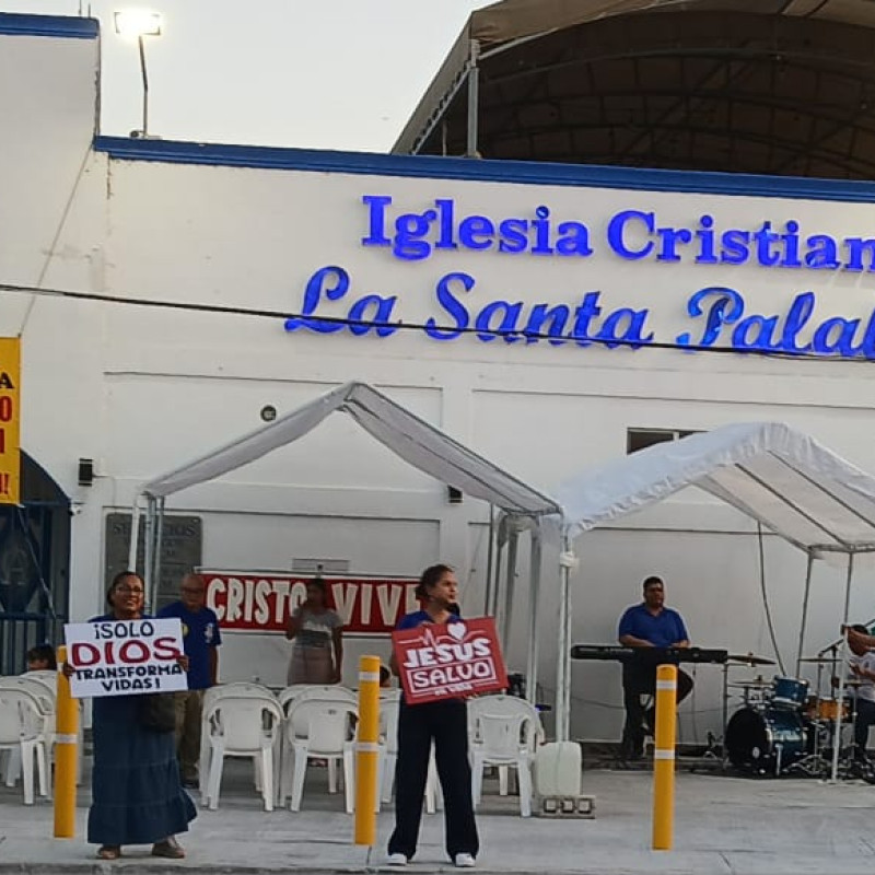 Primer Campaña Evangelistica