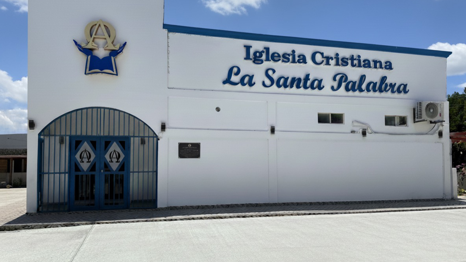 Iglesia orando